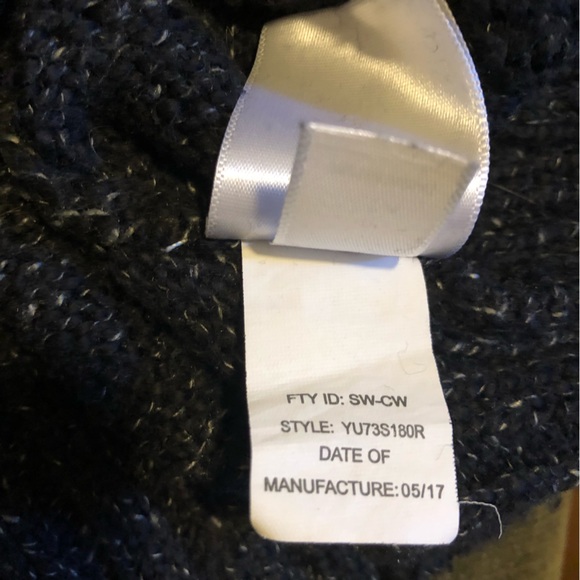 Heathered look Knit Henley Hoodie - Picture 8 of 8